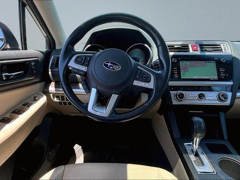Used 2016 Subaru Outback 3.6R Limited AWD/4WD image 8