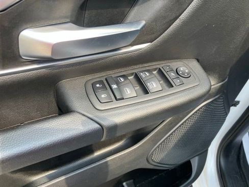 Used 2022 RAM 1500 Big Horn AWD/4WD image 10