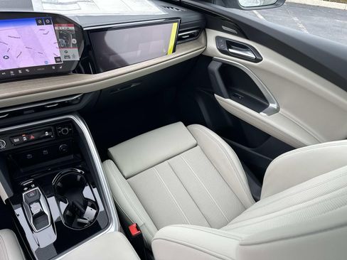 New 2025 Audi Q5 Prestige image 30