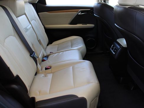 Used 2018 Lexus RX 350L FWD image 33