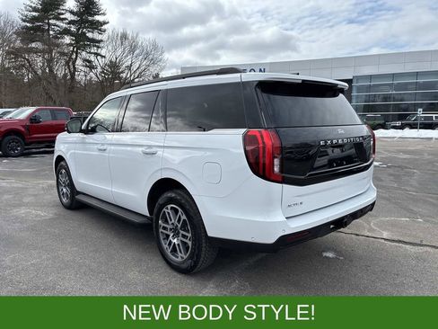 Used 2025 Ford Expedition Active image 5