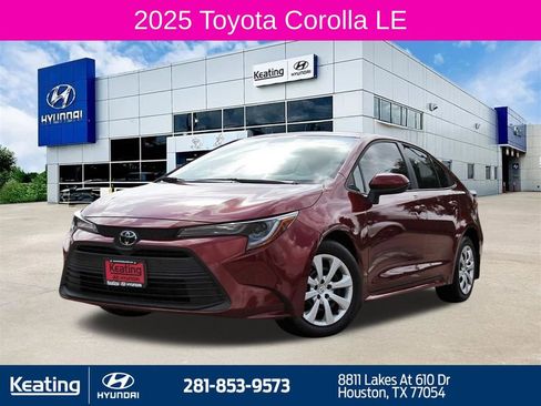 Used 2025 Toyota Corolla LE image 1