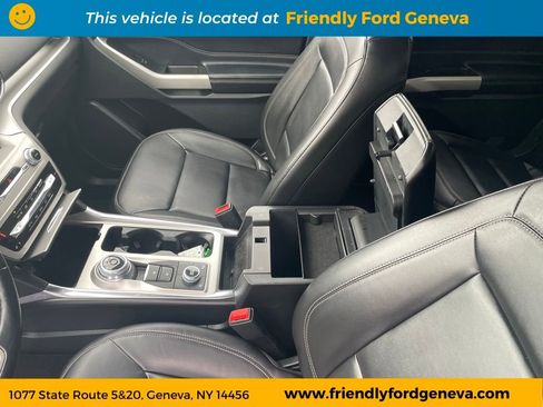 Used 2022 Ford Explorer XLT w/ Equipment Group 202A AWD/4WD image 30