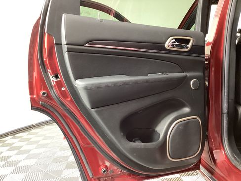 Used 2015 Jeep Grand Cherokee Summit w/ Platinum Series Group image 28