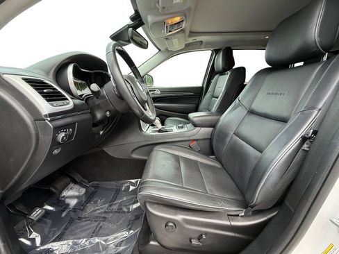 Used 2019 Jeep Grand Cherokee Summit w/ Platinum Series Group AWD/4WD image 9