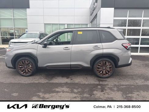 Used 2025 Subaru Forester Sport image 10