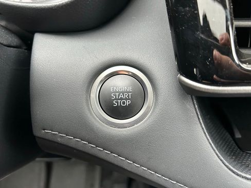 Used 2026 Toyota Highlander XLE image 30