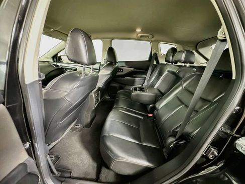 Used 2019 Nissan Murano SL FWD image 17