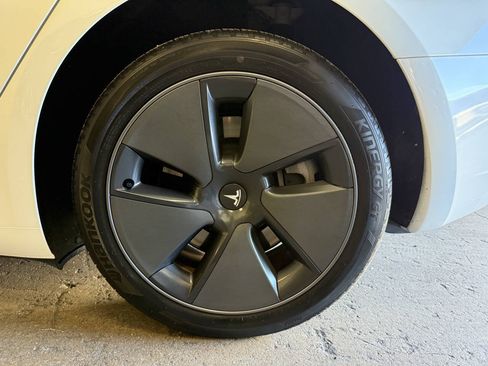Used 2023 Tesla Model 3 Standard Range RWD image 32