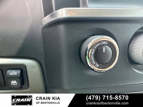 Used 2018 Toyota Sequoia SR5 AWD/4WD image 21
