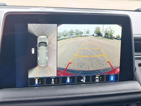 Certified 2022 Chevrolet Tahoe Z71 w/ Z71 Off-Road Package image 45