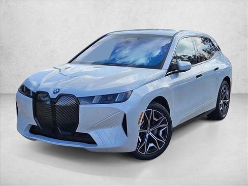 Used 2026 BMW iX xDrive45 image 1