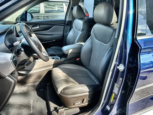 Used 2020 Hyundai Santa Fe SEL w/ Convenience + Premium Package FWD image 3