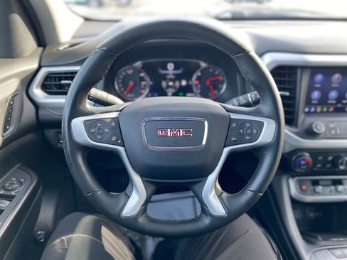 Used 2023 GMC Acadia SLT w/ Elevation Edition image 28