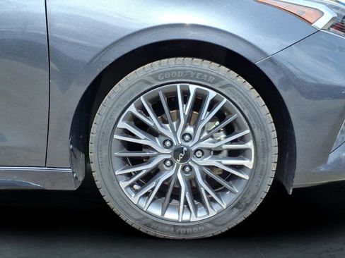 Used 2022 Kia Forte GT-Line w/ GT-Line Technology Package image 12