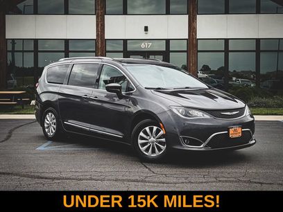 Used 2019 Chrysler Pacifica Touring-L