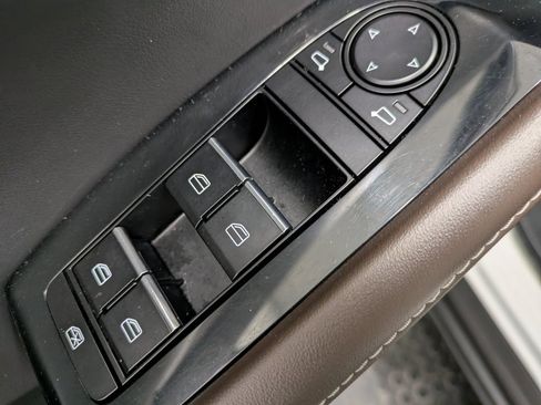 Certified 2023 MAZDA CX-30 AWD 2.5 S w/ Premium Package image 9