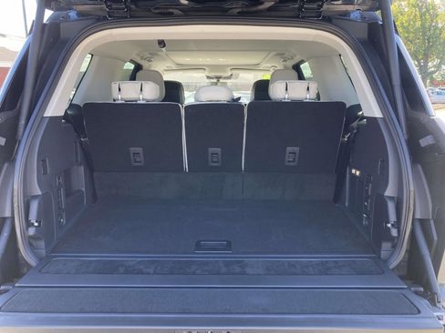 New 2025 Lincoln Navigator Reserve AWD/4WD image 15