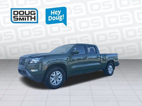 Used 2022 Nissan Frontier SV w/ Technology Package AWD/4WD image 2