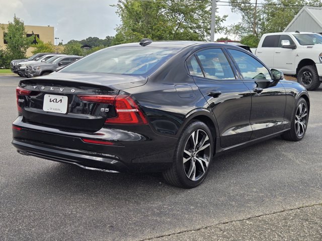 Used 2024 Volvo S60 B5 Core FWD image 9