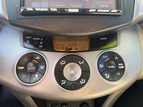 Used 2008 Toyota RAV4 Limited image 25