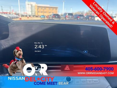 Used 2025 Hyundai Elantra Limited FWD image 22