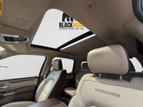 Used 2019 RAM 1500 Laramie AWD/4WD image 11