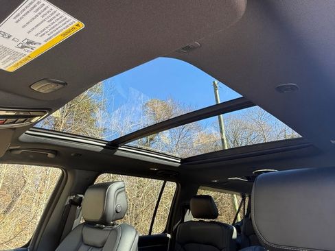 New 2026 Jeep Grand Wagoneer L Limited image 36