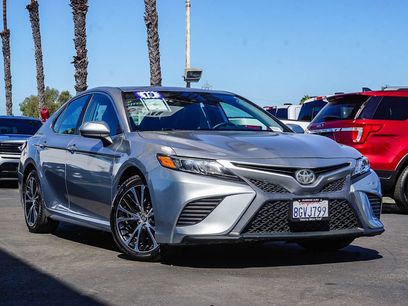 Used 2019 Toyota Camry SE w/ Carpet Mat Package