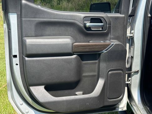 Used 2019 Chevrolet Silverado 1500 LT Trail Boss AWD/4WD image 12