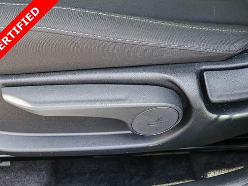 Certified 2025 Hyundai Elantra SEL FWD image 24