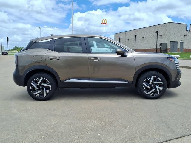 Used 2025 Nissan Kicks SV FWD image 4