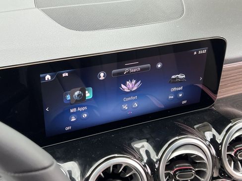 New 2026 Mercedes-Benz GLB 250 4MATIC image 25