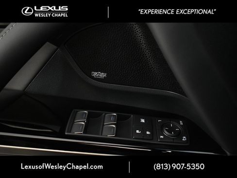 Used 2025 Lexus LX 700h Overtrail image 32