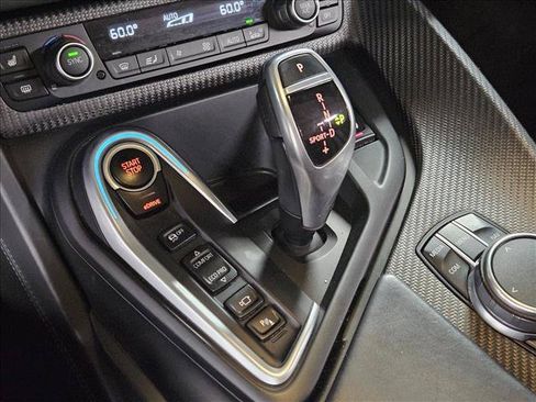 Used 2019 BMW i8 Roadster AWD/4WD image 11
