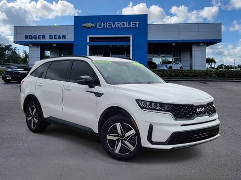 Used 2023 Kia Sorento S FWD image 1