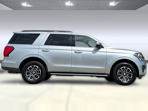 Used 2022 Ford Expedition XLT RWD image 7