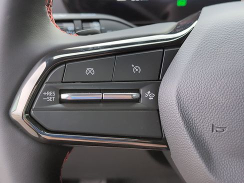 New 2025 Chevrolet Blazer EV RS image 22