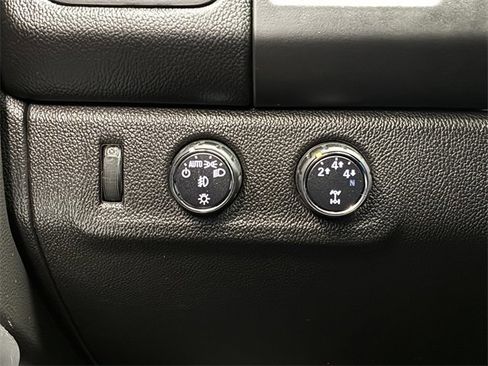 Used 2016 Chevrolet Colorado LT w/ Midnight Edition image 22