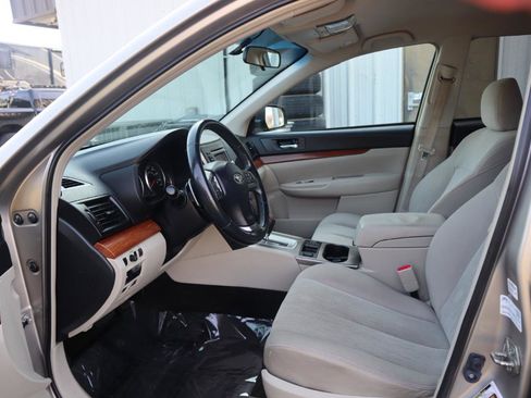 Used 2014 Subaru Outback 2.5i Premium image 51