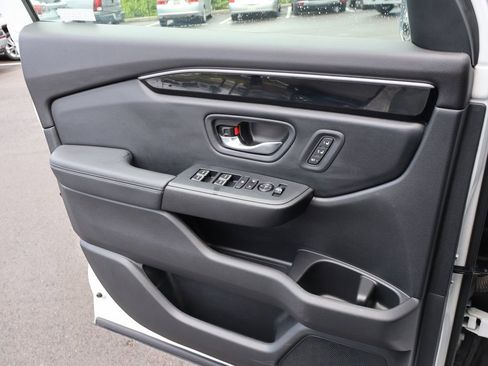 Certified 2023 Honda Pilot Touring image 33