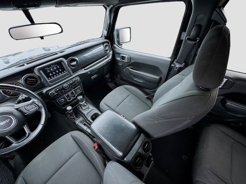 Used 2022 Jeep Wrangler Unlimited Sport AWD/4WD image 26