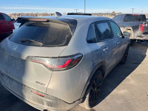 Used 2023 Honda HR-V Sport image 8