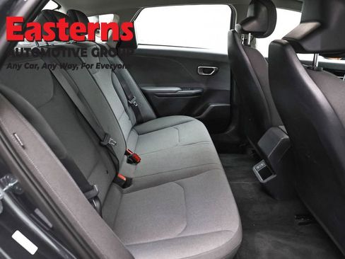 Used 2025 Kia K4 FWD image 22