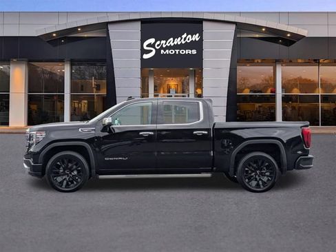 Used 2023 GMC Sierra 1500 Denali w/ Denali Reserve Package AWD/4WD image 2