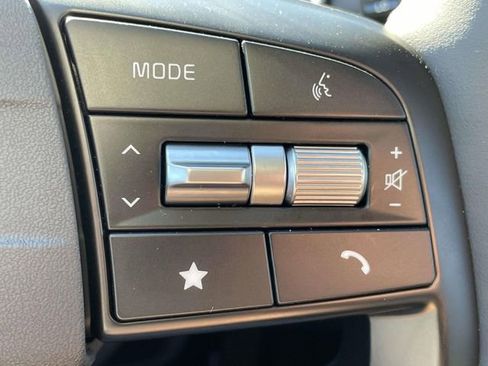 Certified 2026 Kia Sportage EX w/ EX Panorama Roof Package image 30