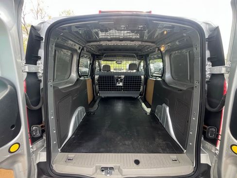 Used 2019 Ford Transit Connect XLT FWD image 24