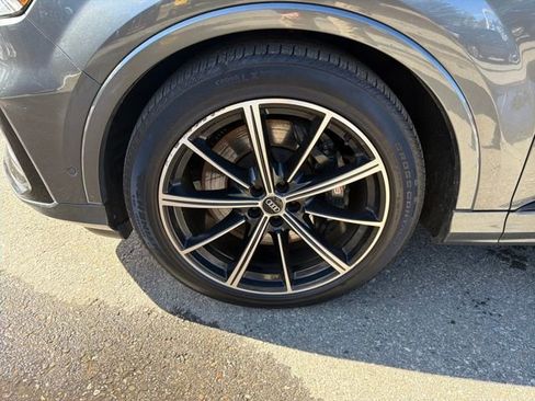 Used 2021 Audi SQ7 Prestige image 35