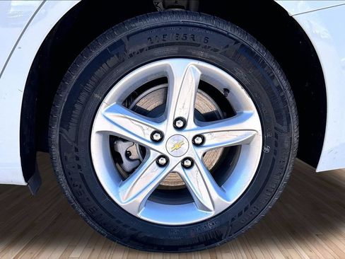 Used 2024 Chevrolet Malibu LS FWD image 6