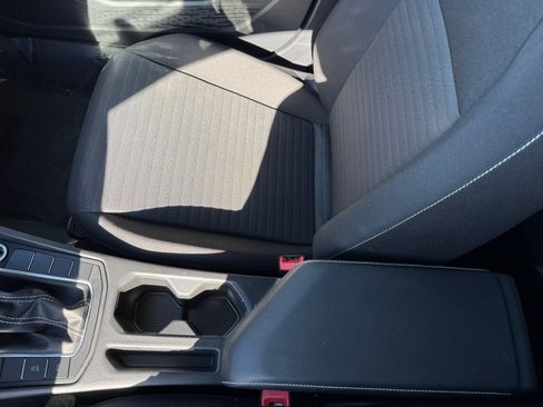 Certified 2025 Volkswagen Jetta S FWD image 14